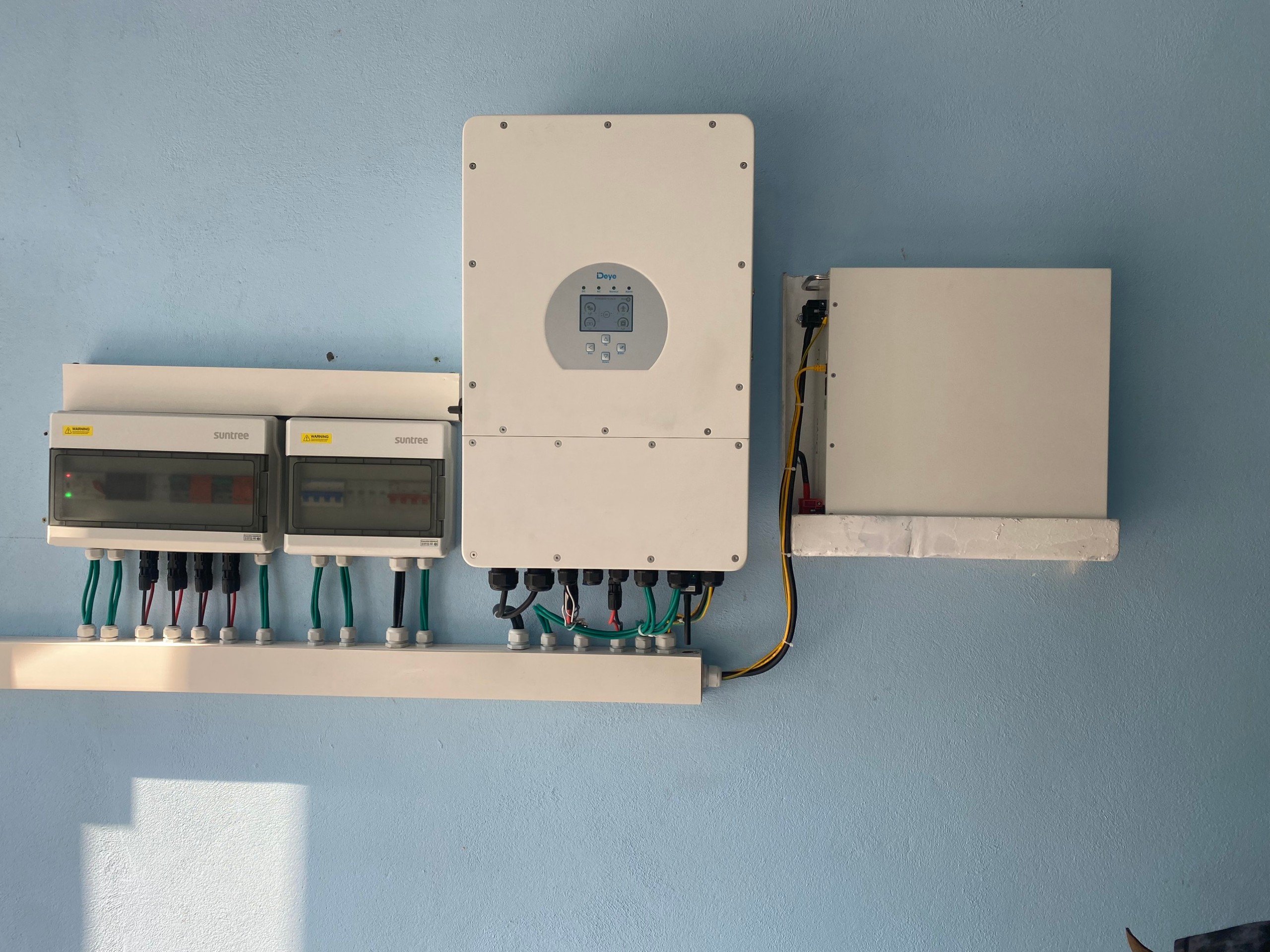 Điện năng lượng mặt trời bị lỗi do inverter và hệ thống điện